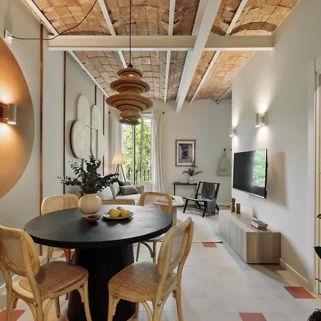 Daire Nal - 2 Bedrooms, Office And Balcony In Eixample Dreta
