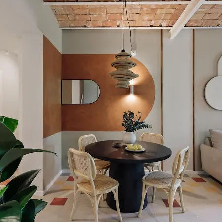 Nal - 2 Bedrooms, Office And Balcony In Eixample Dreta Apartment