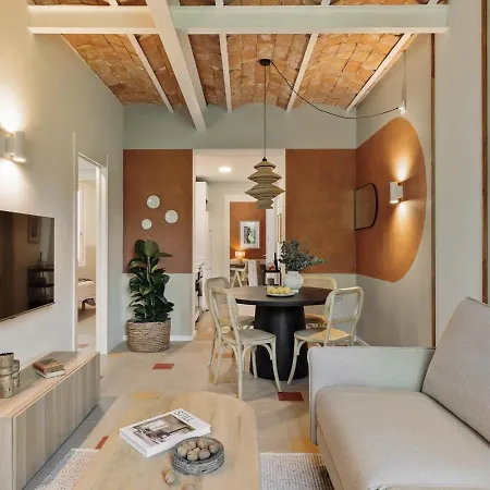 Nal - 2 Bedrooms, Office And Balcony In Eixample Dreta